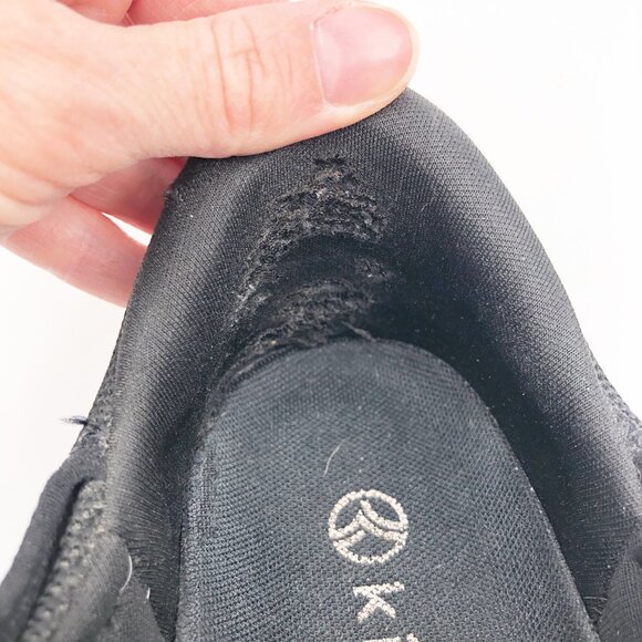 KIZIK Madrid Eco Knit Blackout Sneakers Black Hands Free Womens 8.5 Mens 7 - Picture 10 of 12